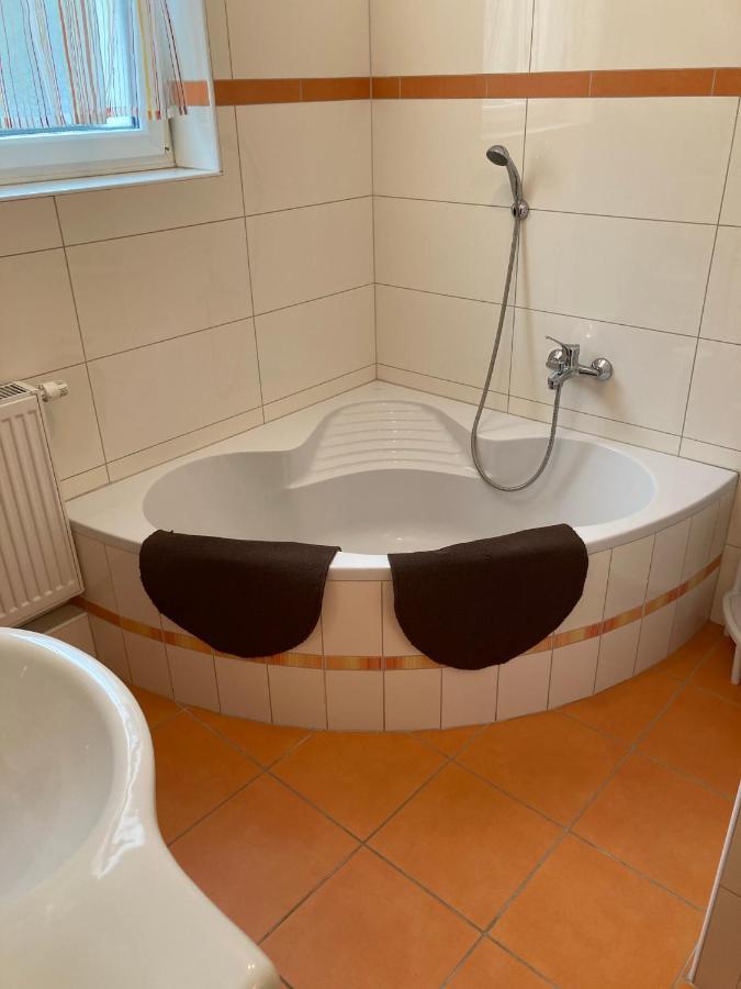 Heurigenbar Apartman Feldkirchen an der Donau Kültér fotó